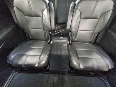Certified 2023 Chevrolet Traverse RS w/ LPO, Floor Liner Package AWD/4WD image 24