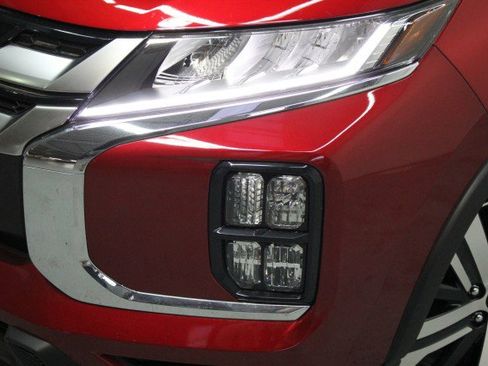 New 2026 Mitsubishi Outlander Sport SE image 2