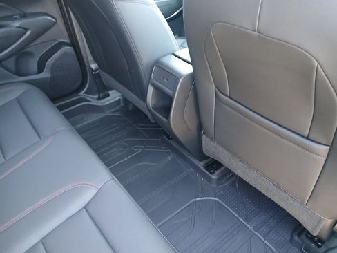 Used 2026 Chevrolet Trax RS w/ Sunroof Package FWD image 88