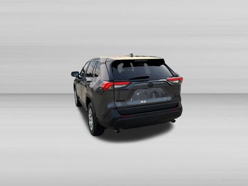 Used 2023 Toyota RAV4 LE AWD/4WD image 8