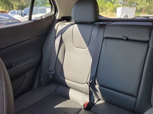 Used 2023 Buick Encore GX Essence w/ Experience Buick Package image 4