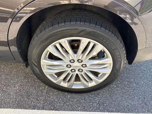Used 2018 Cadillac XT5 Premium Luxury FWD image 15