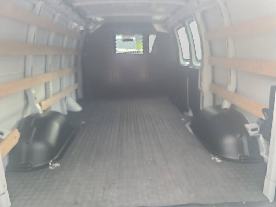 Used 2025 Chevrolet Express 2500 w/ Driver Convenience Package RWD image 15