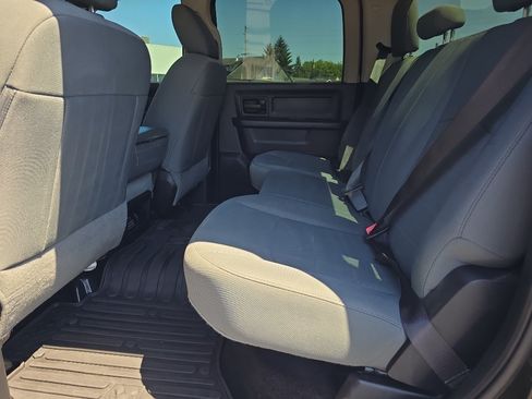 Used 2016 RAM 2500 Tradesman w/ Chrome Appearance Group AWD/4WD image 16