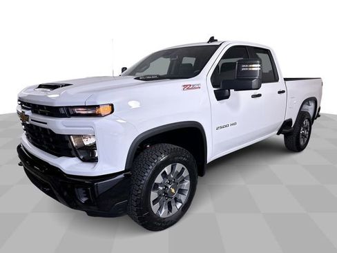New 2026 Chevrolet Silverado 2500 Custom w/ Custom Value Package image 4