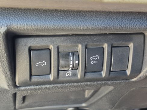 Used 2023 Subaru Outback Touring w/ Tech Package 2 AWD/4WD image 35