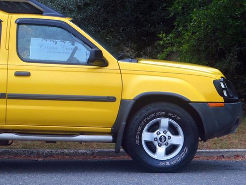 Used 2004 Nissan Xterra XE image 28