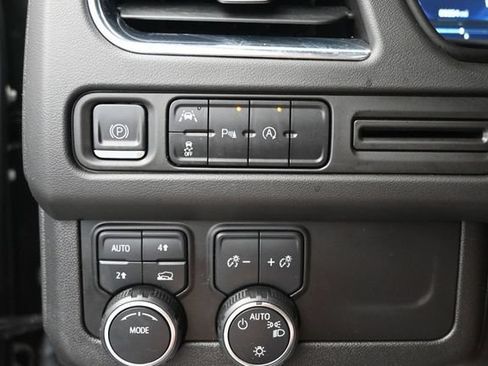 Used 2023 Chevrolet Tahoe LT AWD/4WD image 16