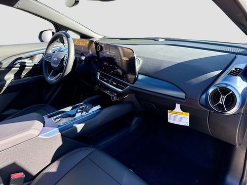 New 2026 Chevrolet Equinox EV LT image 29