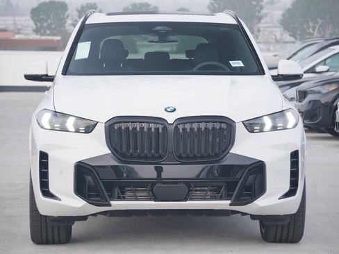 New 2026 BMW X5 sDrive40i w/ M Sport Package image 2