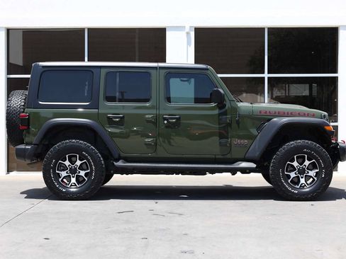 Used 2021 Jeep Wrangler Unlimited Rubicon w/ Safety Group AWD/4WD image 8