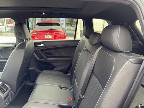 Certified 2024 Volkswagen Tiguan SE R-Line image 13