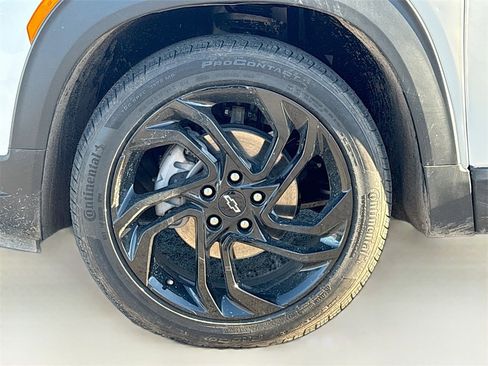 Used 2025 Chevrolet TrailBlazer RS image 29