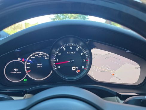 Used 2019 Porsche Cayenne Turbo AWD/4WD image 38