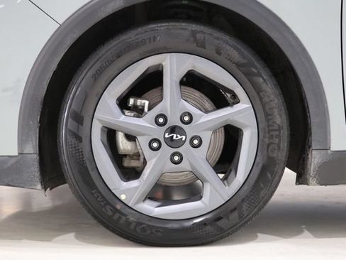 Used 2025 Kia K4 FWD image 11