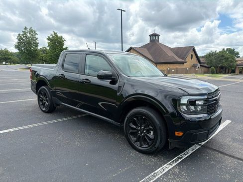 Used 2023 Ford Maverick Lariat w/ Lariat Luxury Package FWD image 3