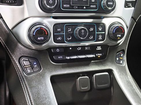 Used 2020 GMC Yukon SLT w/ Open Road Package image 25