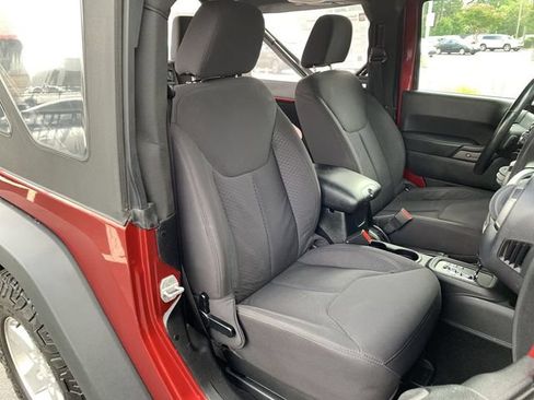 Used 2013 Jeep Wrangler Sport AWD/4WD image 33