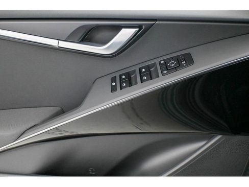 New 2025 Kia Niro Wind image 15