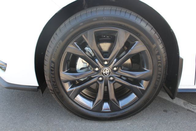 Certified 2026 Toyota Sienna XSE FWD image 7