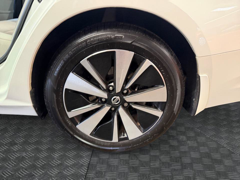Used 2020 Nissan Altima 2.5 SV FWD image 26