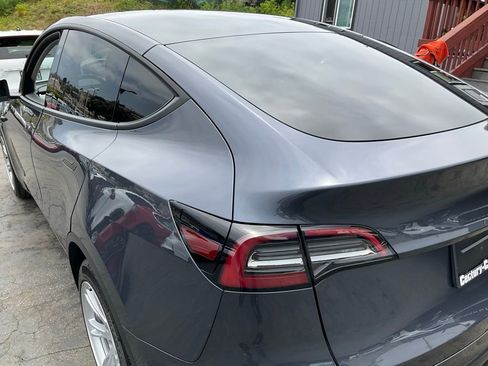 Used 2023 Tesla Model Y 2WD image 91