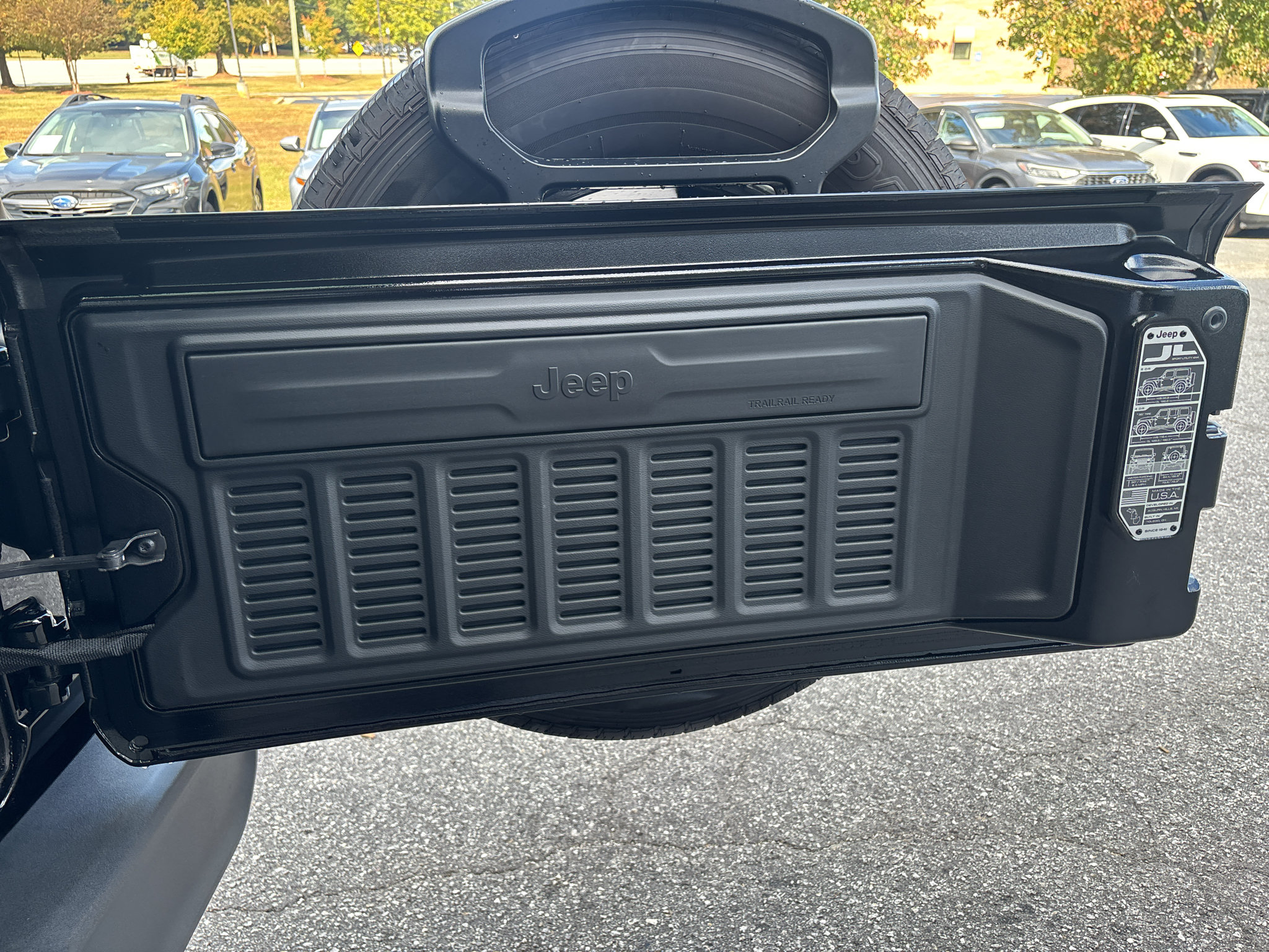 Used 2023 Jeep Wrangler Unlimited Sport AWD/4WD image 10
