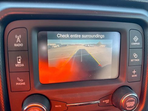 Used 2021 Jeep Gladiator Sport image 23