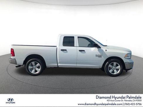 Used 2024 RAM 1500 Classic SLT AWD/4WD image 8