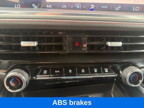 Used 2025 Chevrolet Tahoe RST w/ Comfort Package AWD/4WD image 19