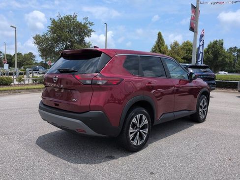 Used 2023 Nissan Rogue SV FWD image 5