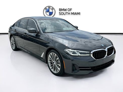 Used 2022 BMW 530i w/ M Sport Package RWD image 1