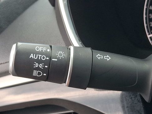 Used 2023 Acura MDX SH-AWD image 26