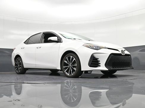 Used 2019 Toyota Corolla SE FWD image 30