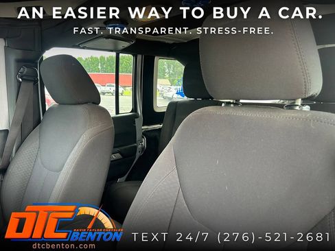 Used 2016 Jeep Wrangler Unlimited Sport w/ Quick Order Package 24S AWD/4WD image 9