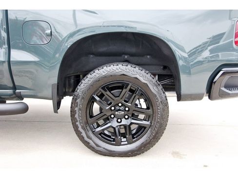 Used 2026 Chevrolet Silverado 1500 LT Trail Boss w/ LT Trail Boss Premium Package AWD/4WD image 30