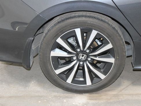 Used 2024 Honda Civic EX image 38