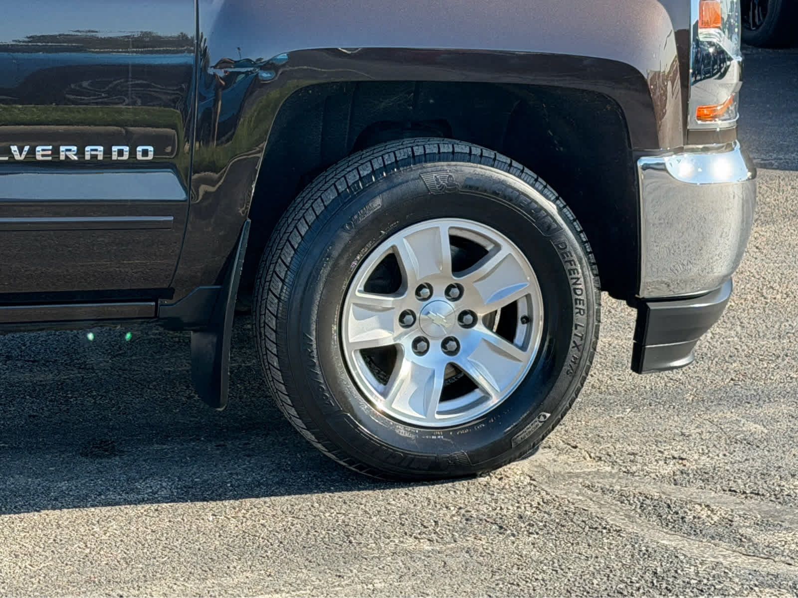 Used 2019 Chevrolet Silverado 1500 LT AWD/4WD image 11