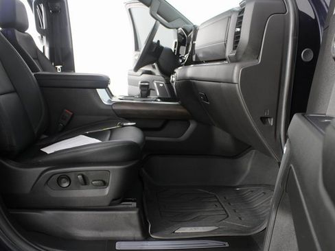 Used 2024 GMC Sierra 1500 SLT w/ SLT Premium Plus Package image 25