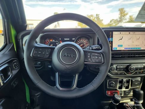 New 2025 Jeep Wrangler Willys AWD/4WD image 41
