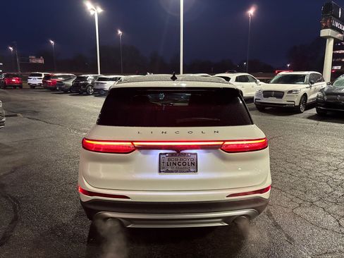 Certified 2022 Lincoln Corsair Reserve w/ Equipment Group 201A image 6