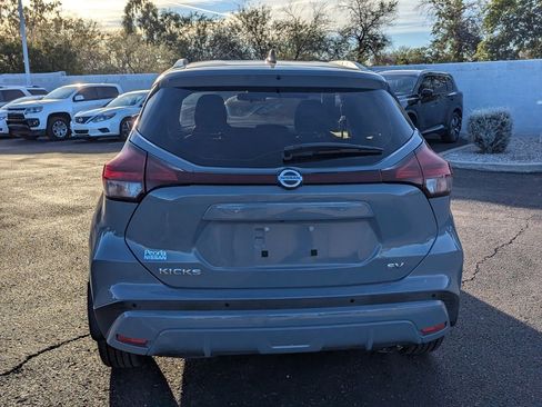 Used 2021 Nissan Kicks SV image 5