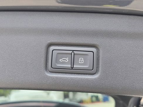 New 2027 Audi Q6 e-tron Premium AWD/4WD image 13