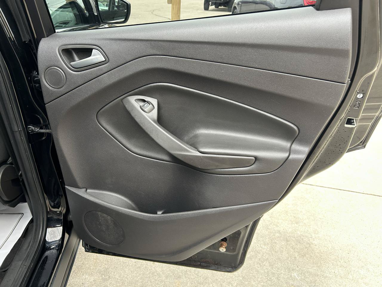 Used 2016 Ford Escape SE w/ Equipment Group 201A FWD image 15