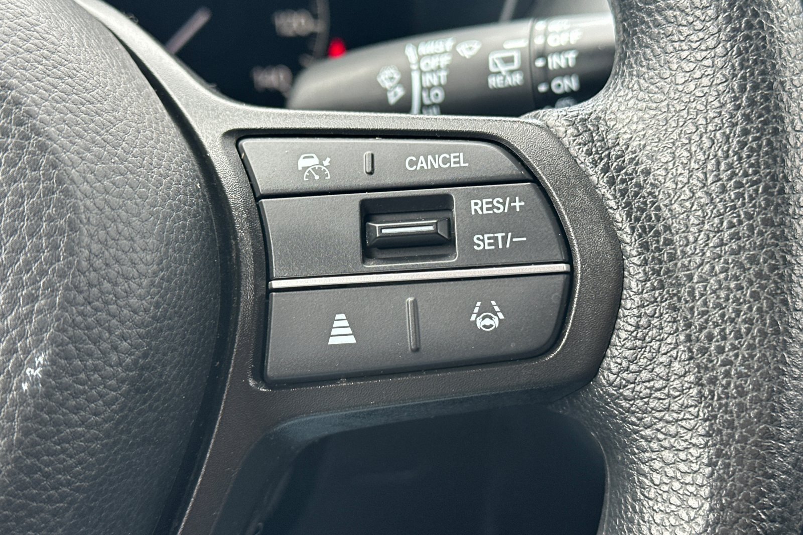 Used 2024 Honda HR-V LX image 27