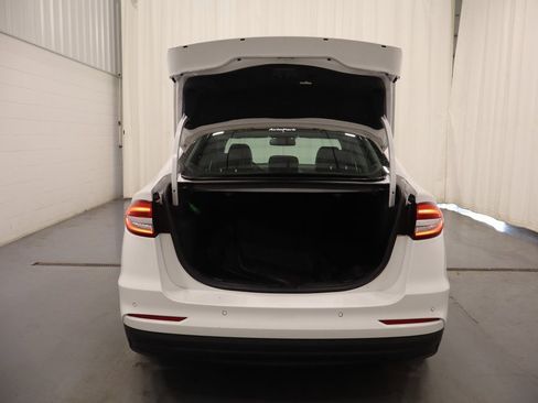 Used 2020 Ford Fusion Titanium image 18