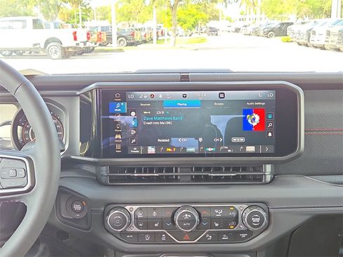 Certified 2025 Jeep Gladiator Rubicon w/ Safety Group image 19