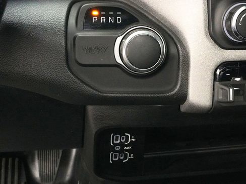 Used 2024 RAM 2500 Tradesman w/ Chrome Appearance Group image 18