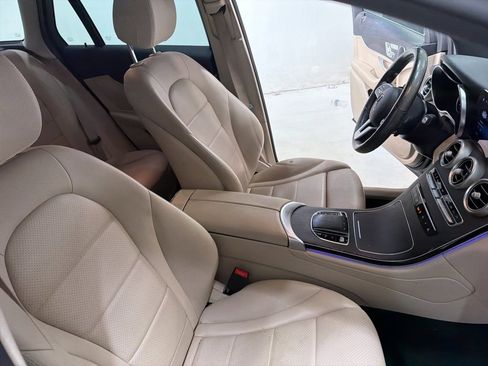 Used 2021 Mercedes-Benz GLC 300 4MATIC image 39