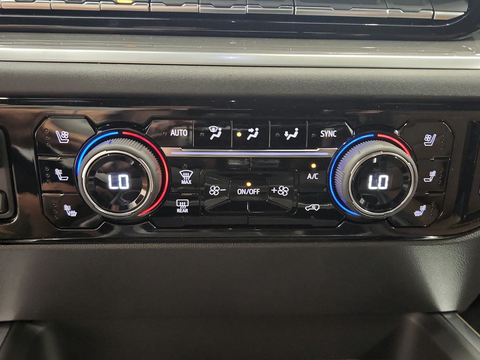 New 2026 Chevrolet Silverado 2500 High Country w/ Technology Package AWD/4WD image 54